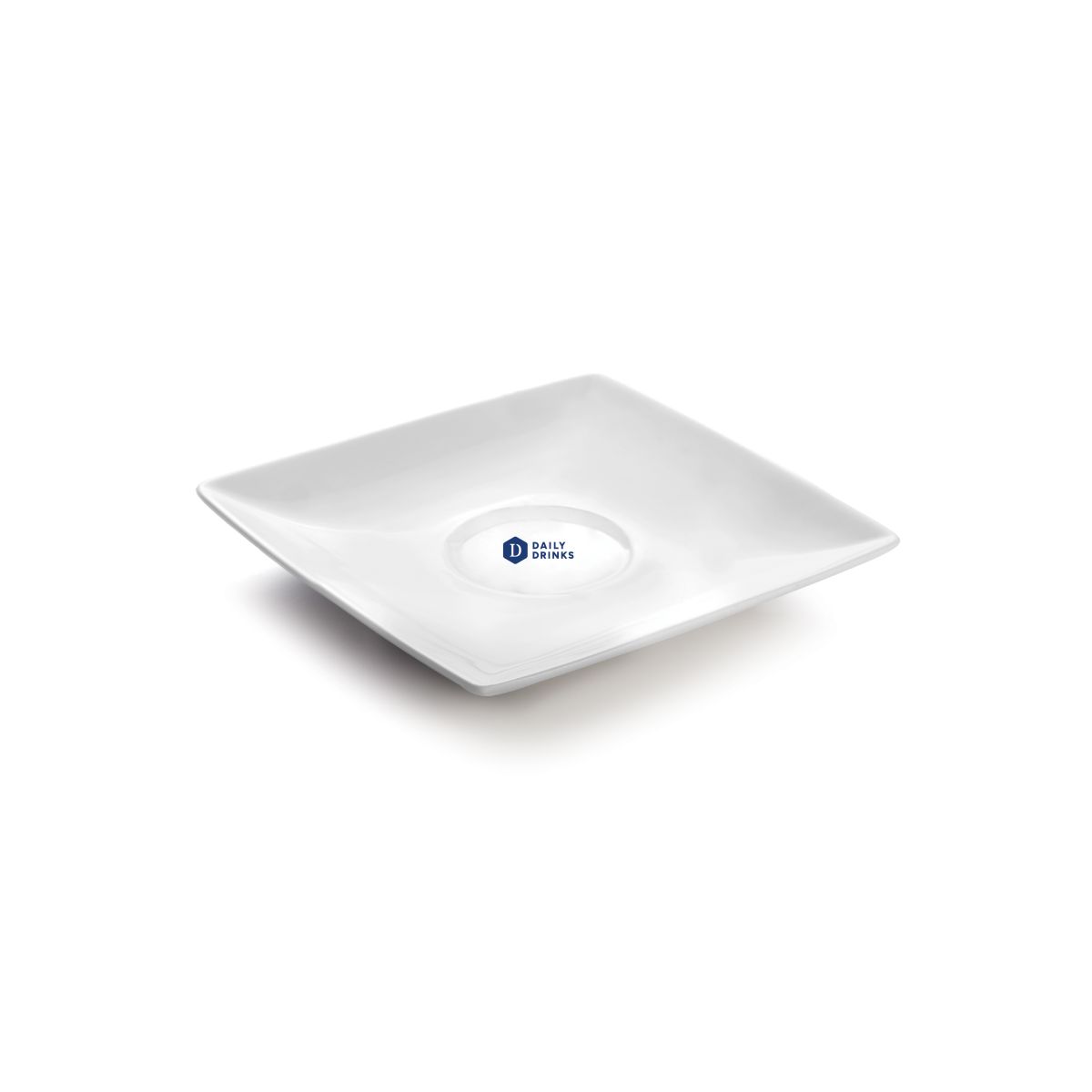 Squito koffie schotel 13 cm van porselein met DailyDrinks logo in één kleur op de bovenzijde.