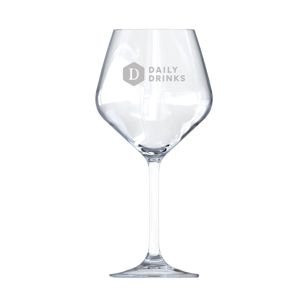 Ingegraveerd DailyDrinks-logo op de voorzijde van het Arome wijn 50 cl. glas, zichtbaar in close-up.