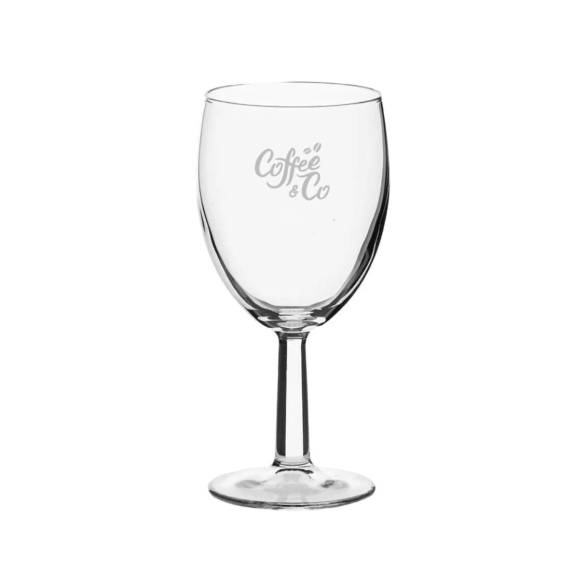 Gegraveerd CoffeeCo-logo op Brasserie wijnglas 24,5 cl. subtiel zichtbaar in het gladde glasoppervlak.