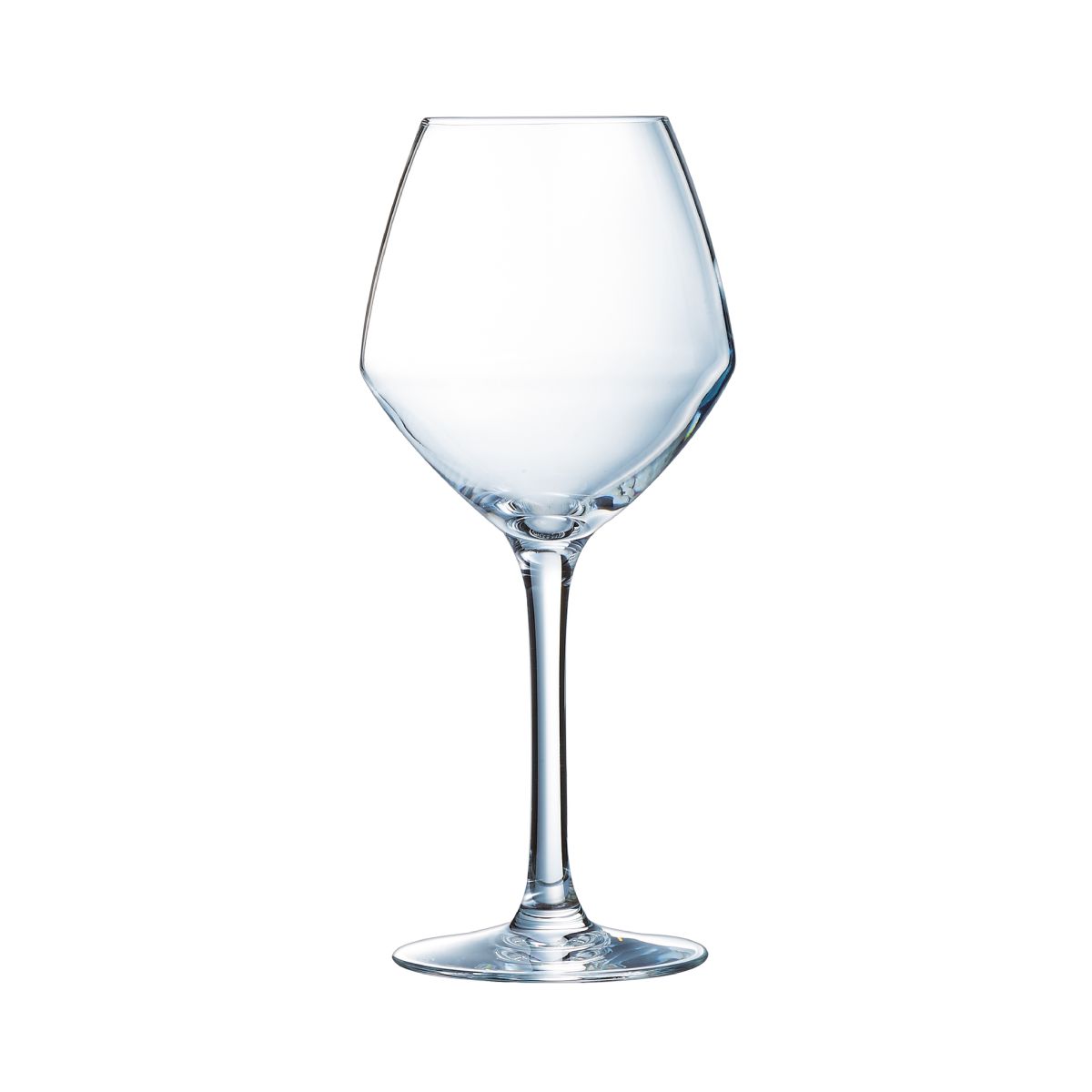 Helder Cabernet young wijnglas van 35 cl in glas, recht van voren zichtbaar op witte achtergrond.