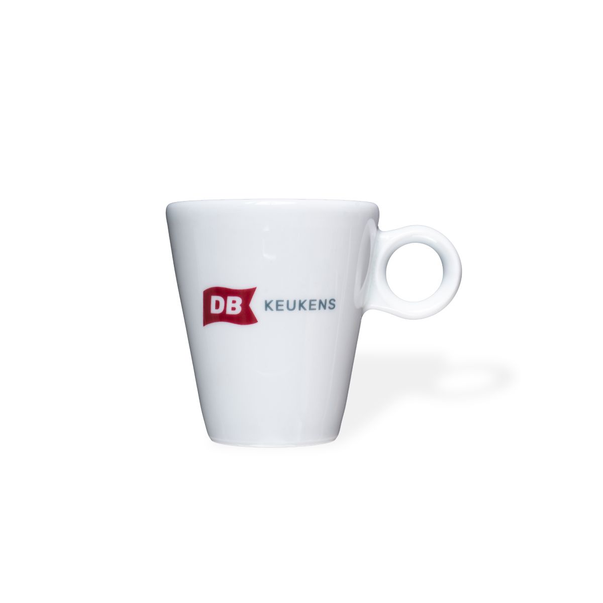 Lukas espressokop 7,5 cl. van wit porselein met meerkleurig DB Keukens-logo op de voorzijde
