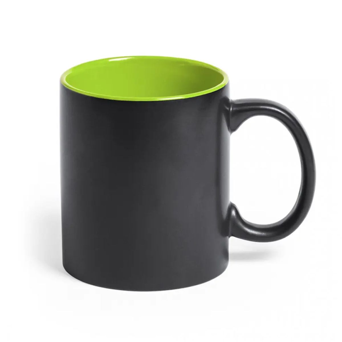 Zwarte mok Milo 35 cl. met lichtgroene binnenzijde in vooraanzicht, keramiek met gravureafwerking.