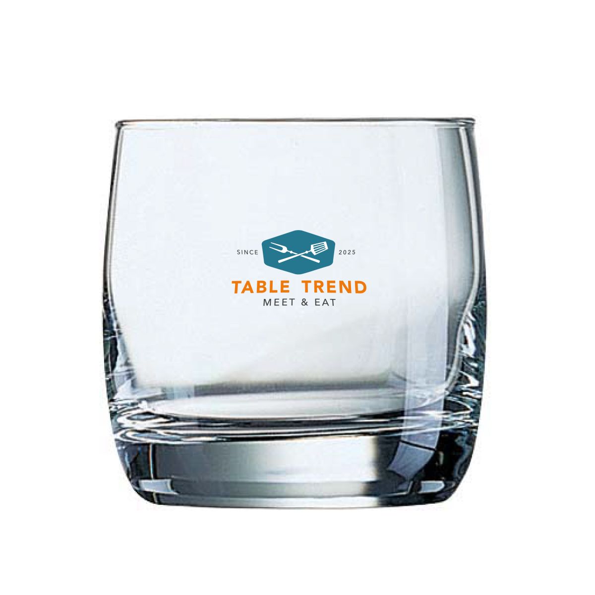 Glazen Vigne tumbler van 31 cl. met meerkleurenlogo van TableTrend op voorzijde, centraal gepositioneerd.