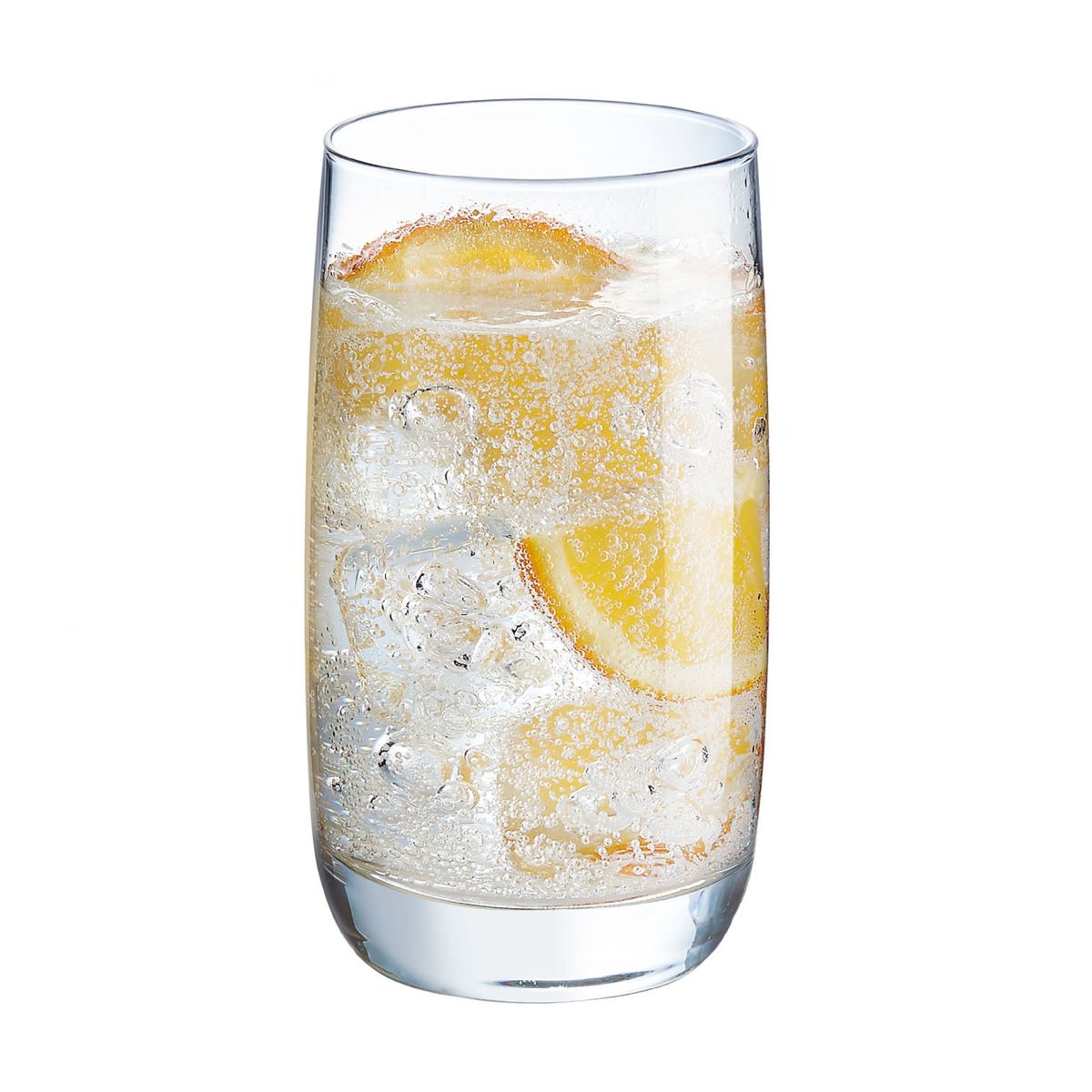 Vigne tumbler 33 cl van glas, gevuld met drank en gefotografeerd tegen een witte achtergrond