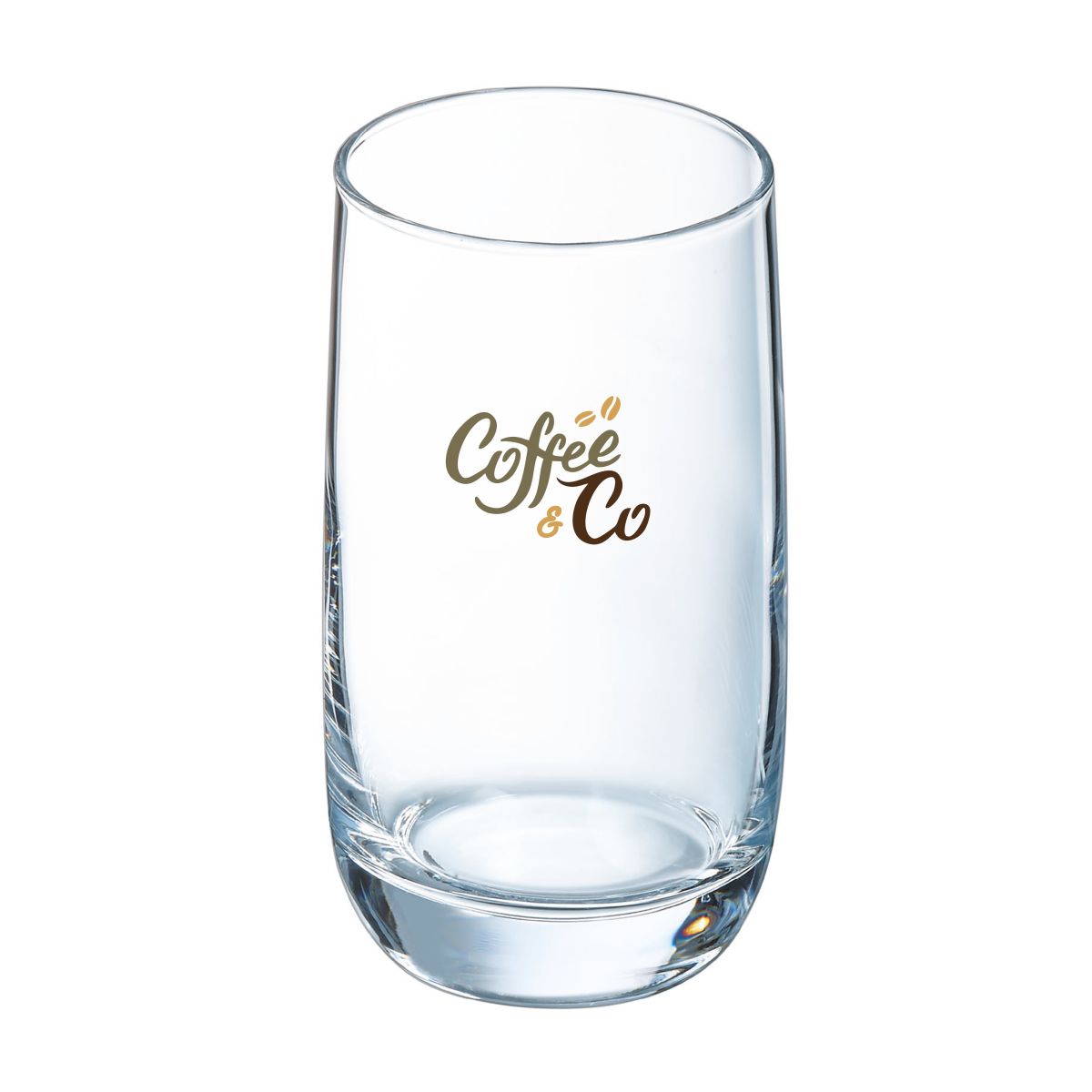 Vooraanzicht van de Vigne tumbler 33 cl van glas met meerkleurig CoffeeCo-logo, centraal geplaatst op de gladde glaswand.