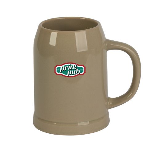 Stenen bierpul 50 cl van aardewerk met meerkleurig PrintPub logo duidelijk zichtbaar op de voorkant.