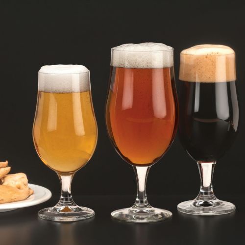 Bierglazen Munich 38 cl. als onderdeel van een serieopstelling.