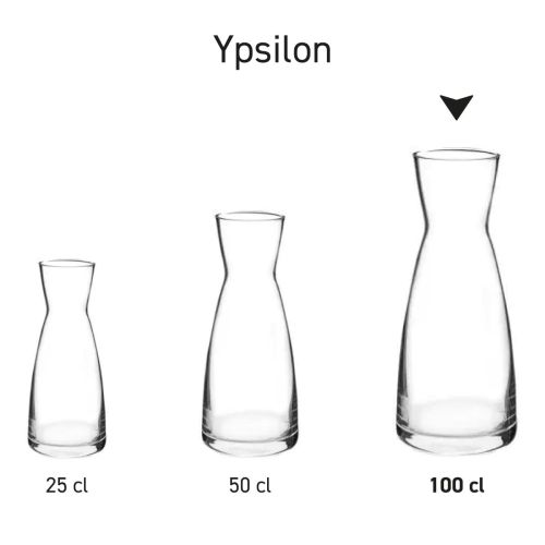 Serie van glazen karaffen Ypsilon, naast elkaar weergegeven.