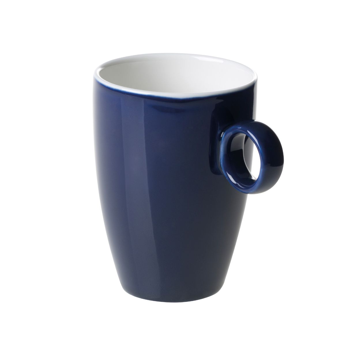 Blauw-Witte Bart mok van 23 cl. van porselein in vooraanzicht, met glad oppervlak en rechte oorvorm.