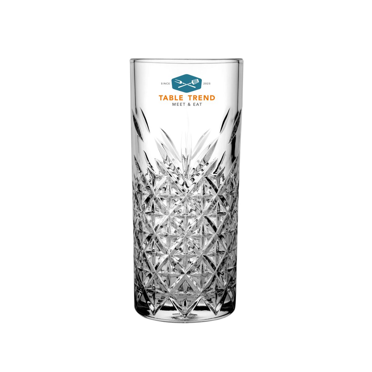 Glas met vooraanzicht van het TableTrend-logo in meerdere kleuren op het Timeless Rakiglas 18 cl.