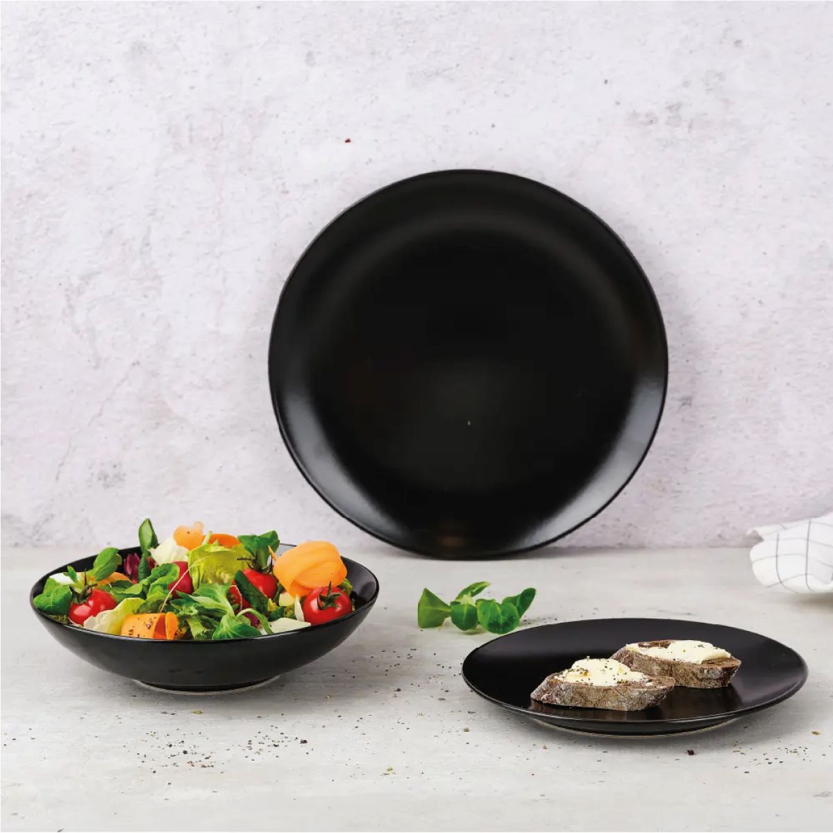 Sfeervolle setting met gevuld Venus bord 20 cm porselein.