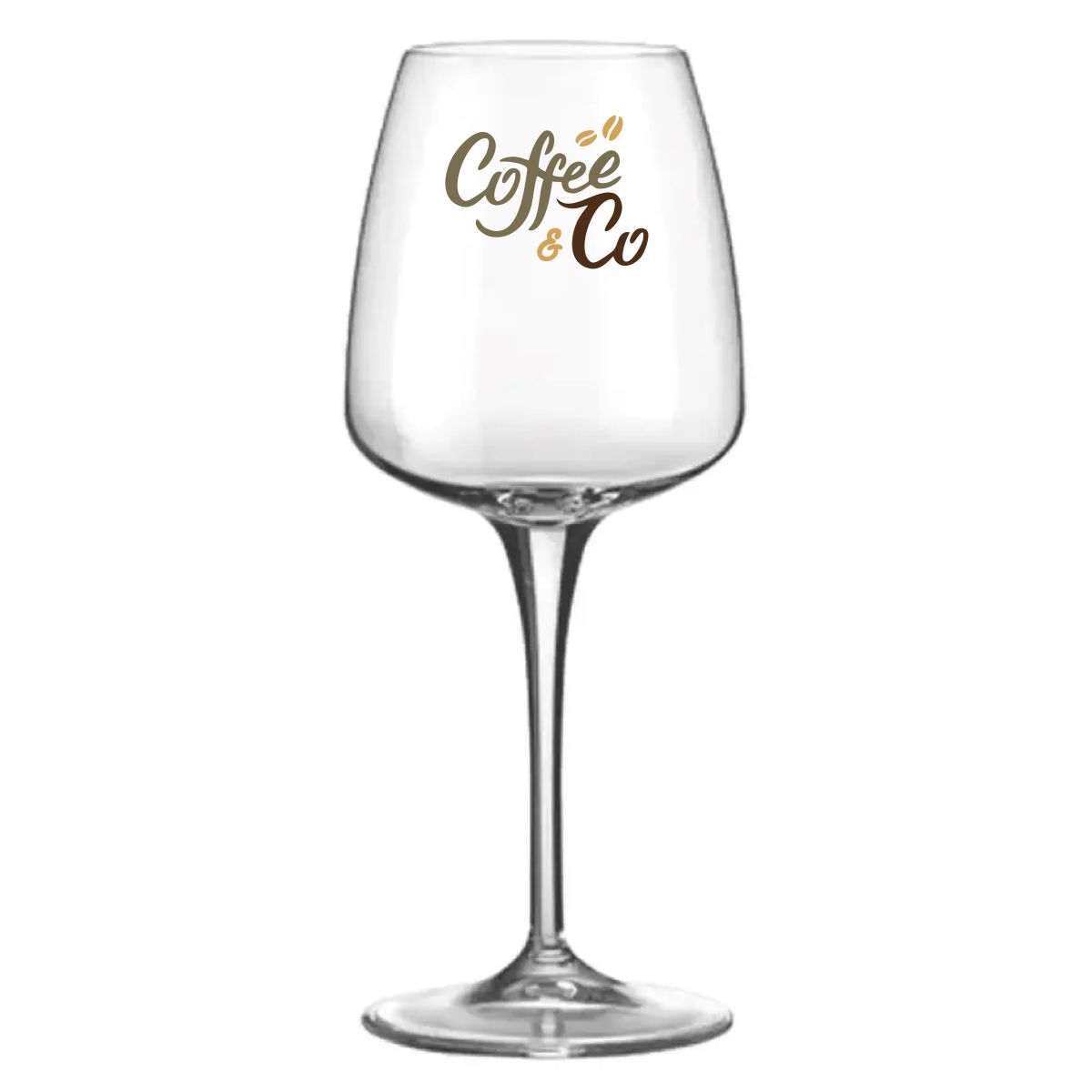 Voorzijde van het Aurum wijnglas met meerkleurig CoffeeCo-logo bedrukt op het 52 cl. glasoppervlak.